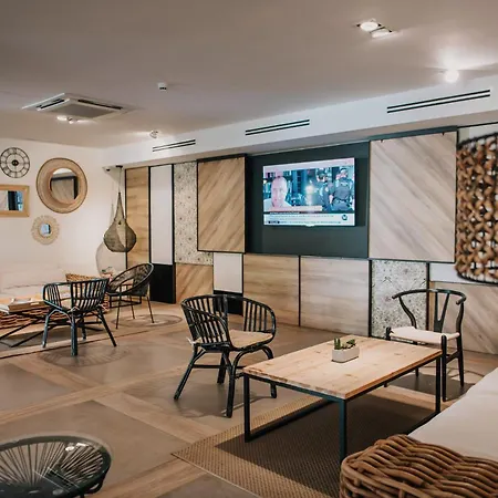Hotel Windsor Tossa - Adults Only 16