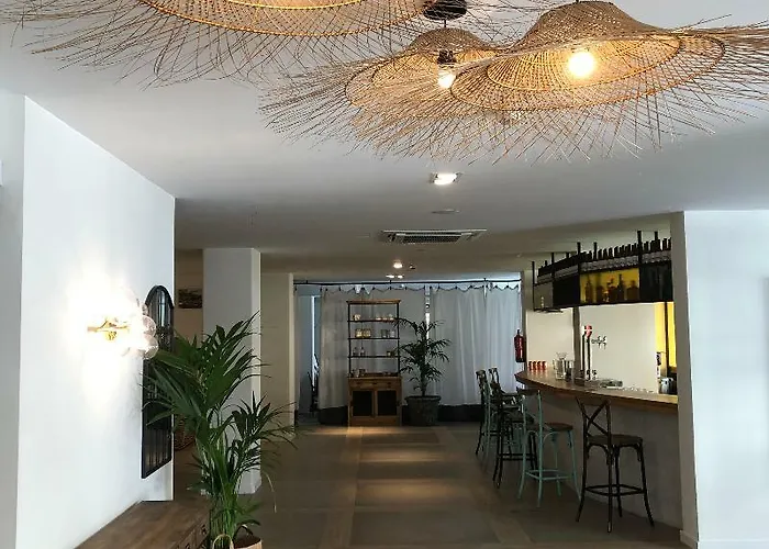 Windsor Tossa - Adults Only 16 מלון