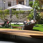 Windsor Tossa - Adults Only 16 توسا ذي مار