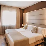 Windsor Tossa - Adults Only 16 3* توسا ذي مار