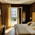Windsor Tossa - Adults Only 16 3* توسا ذي مار